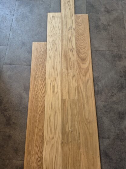 Deska warstwowa Dąb klasa Objekt lakier, szczotka 11x110x1190 mm
